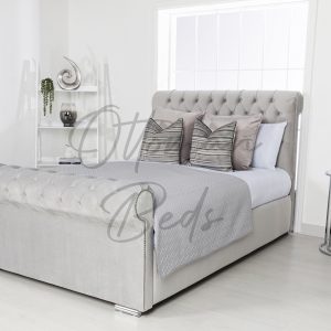sleigh bed